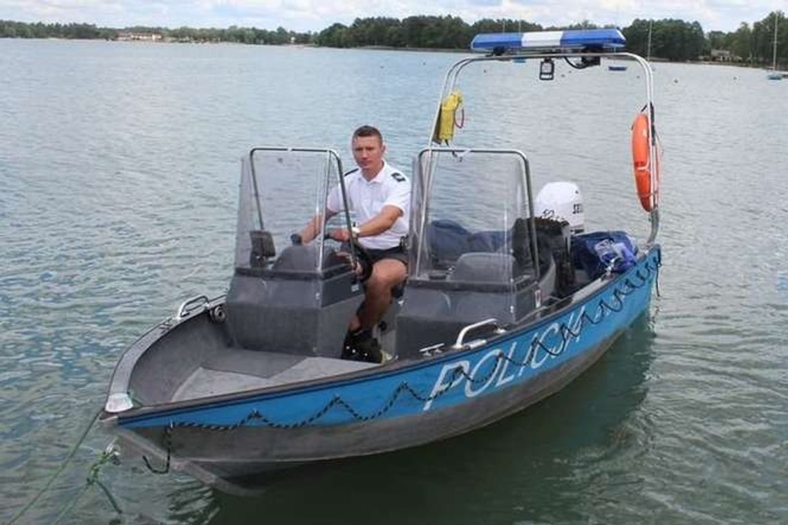 Wypadek nad Jeziorem Białym. Mieszkańcom Anglii pomógł wodny patrol