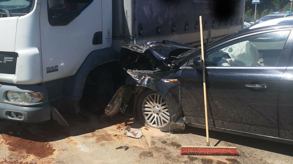 Wypadek niedaleko Lublina. Wezwano na pomoc śmigłowiec Wypadek niedaleko Lublina. Wezwano na pomoc śmigłowiec