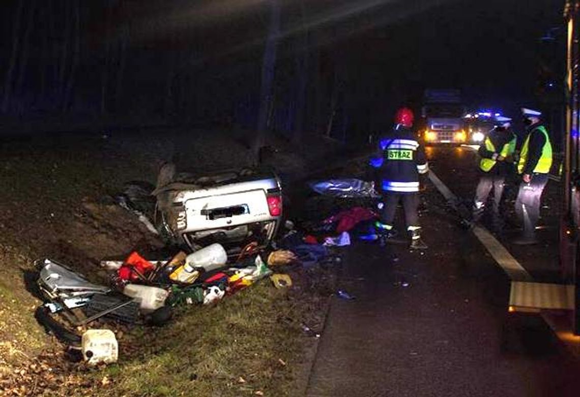 Wypadek pod Chełmem. Zginęły dwie osoby (zdjęcia)