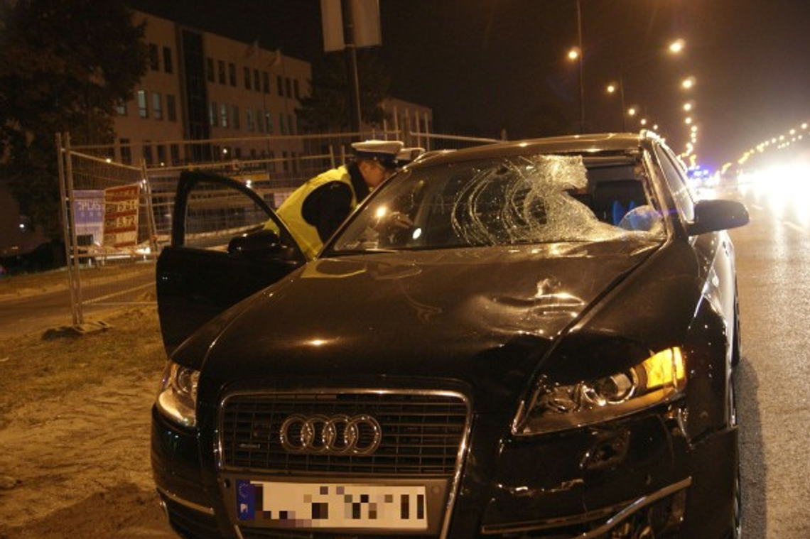 Wypadek przy al. Witosa: Śmiertelne potrącenie pieszego (zdjęcia) Wypadek przy al. Witosa: Śmiertelne potrącenie pieszego (zdjęcia)