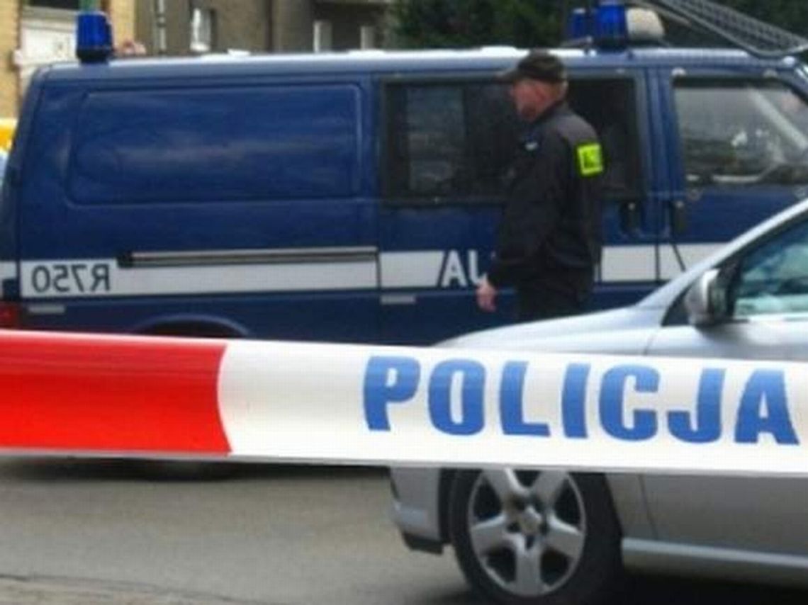 Wypadek przy pracy. Zginął przy naprawianiu auta