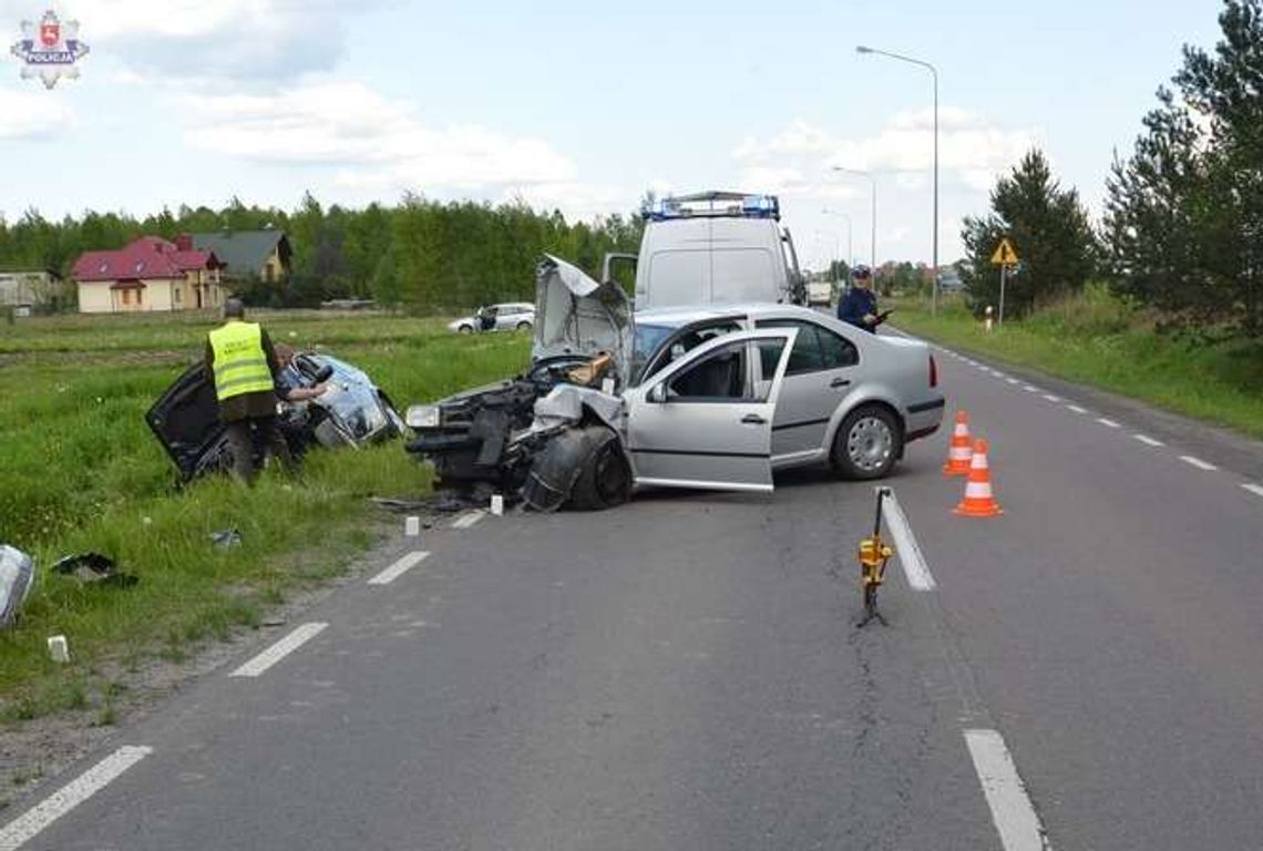 Wypadek w Aleksandrowie, kierowca zasłabł w trakcie jazdy