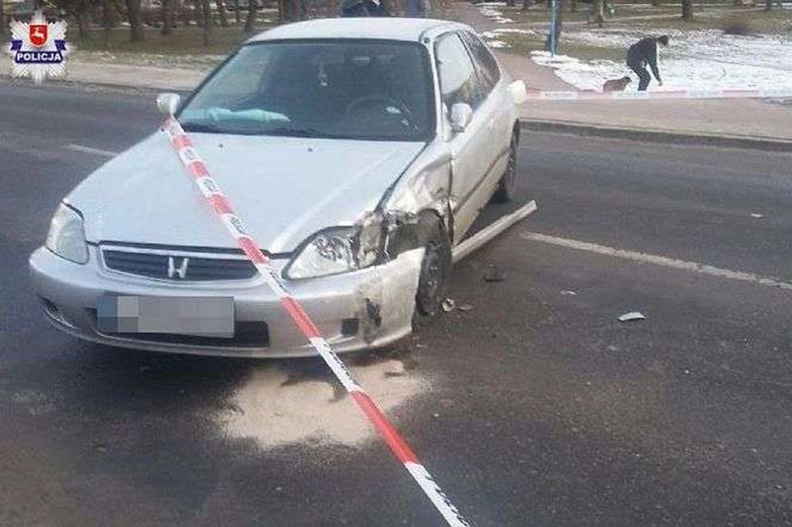 Wypadek w centrum Poniatowej. Hondą jechał pijany kierowca