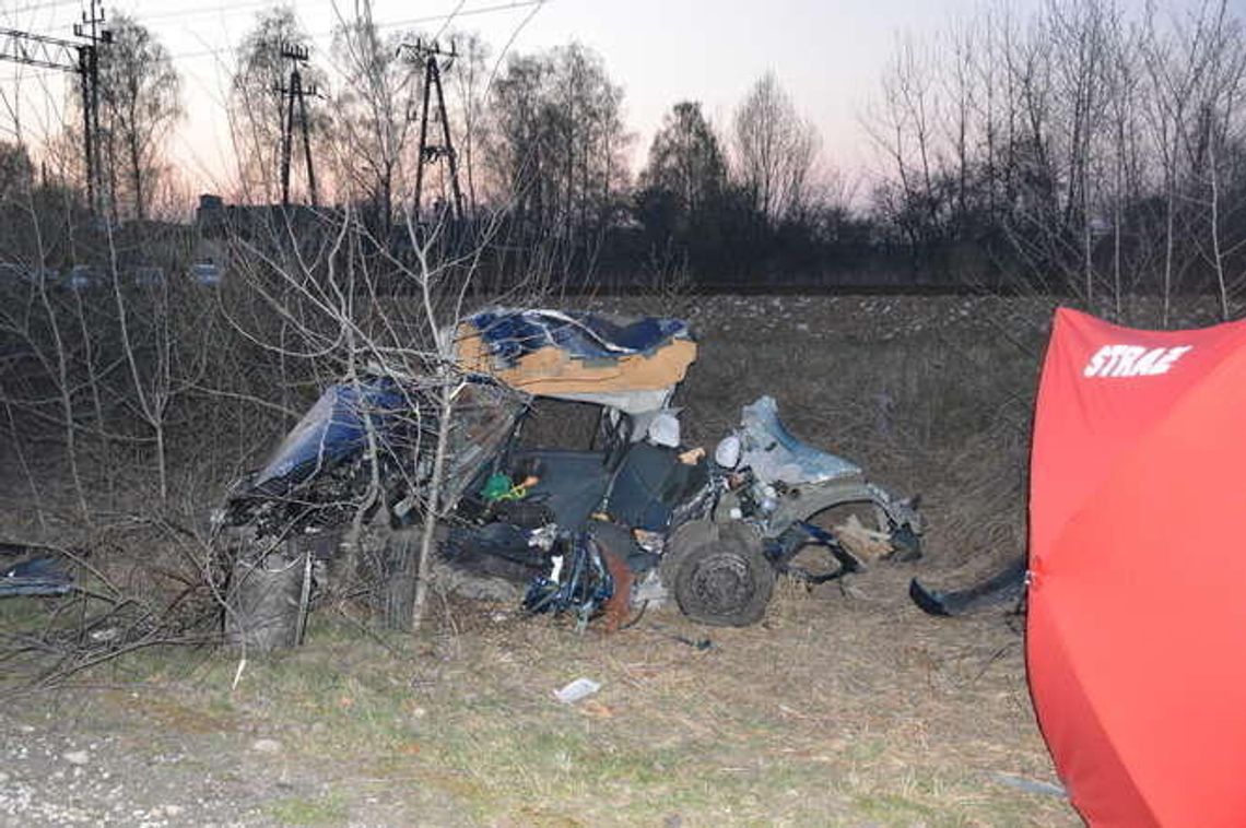 Wypadek w Chełmie na torach. Dróżnik nie zamknął szlabanu, bo był w toalecie?