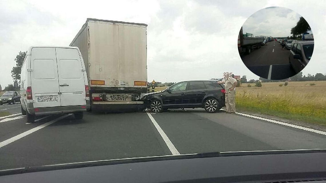 Wypadek w Ciecierzynie. Droga już odblokowana [zdjęcia]