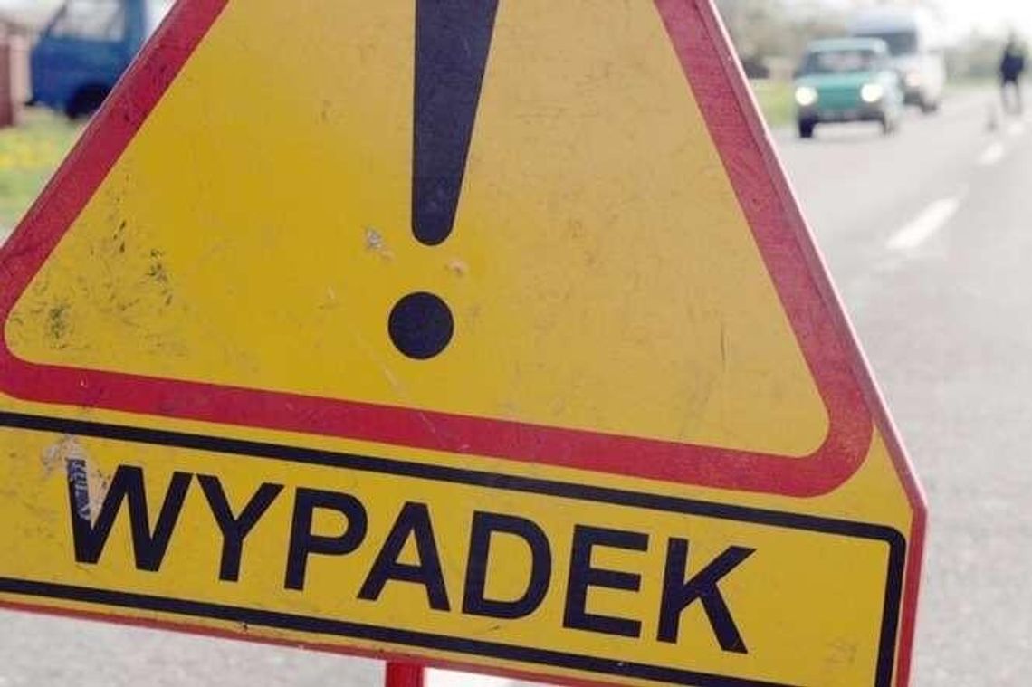 Wypadek w Ćmiłowie. Kierowca busa nie żyje