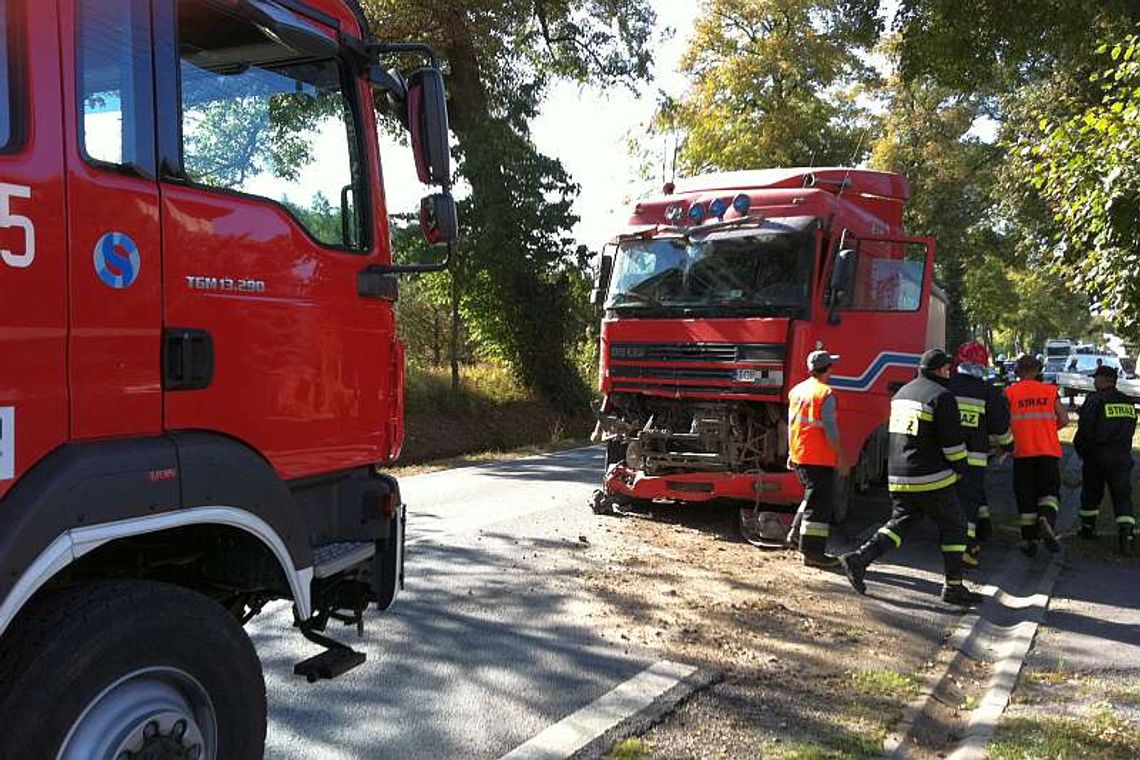 Wypadek w Gościeradowie: Zderzenie trzech pojazdów Wypadek w Gościeradowie: Zderzenie trzech pojazdów
