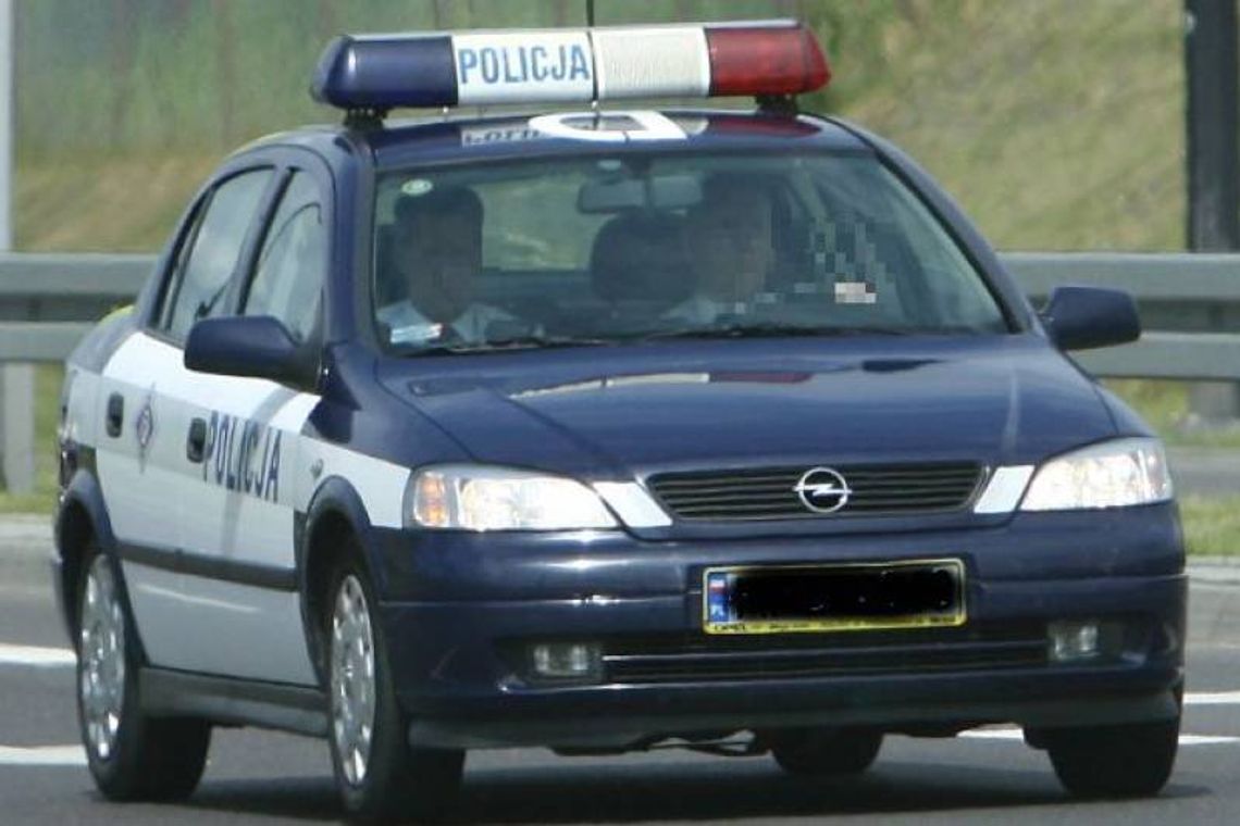 Wypadek w Janowie Lubelskim: Ciężarówka wjechała w tył osobówki