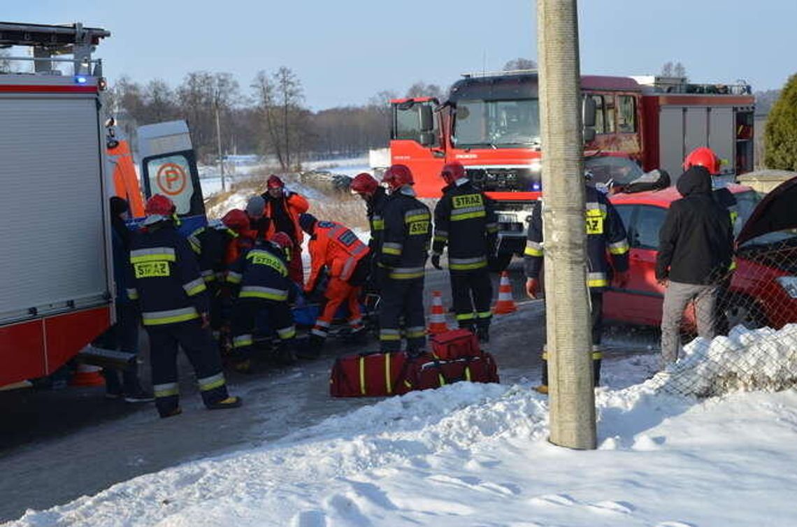 Wypadek w Krężnicy Jarej. Są utrudnienia [zdjęcia]