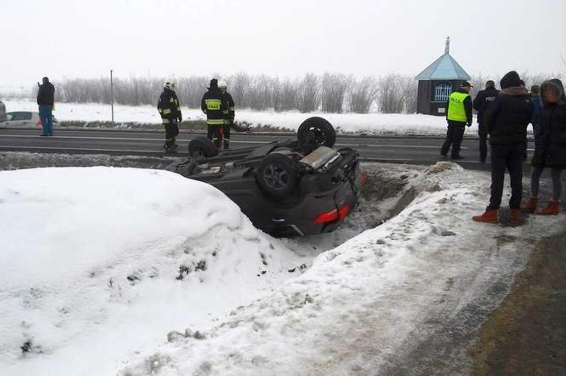Wypadek w Krzemieniu. Dwie osoby w szpitalu