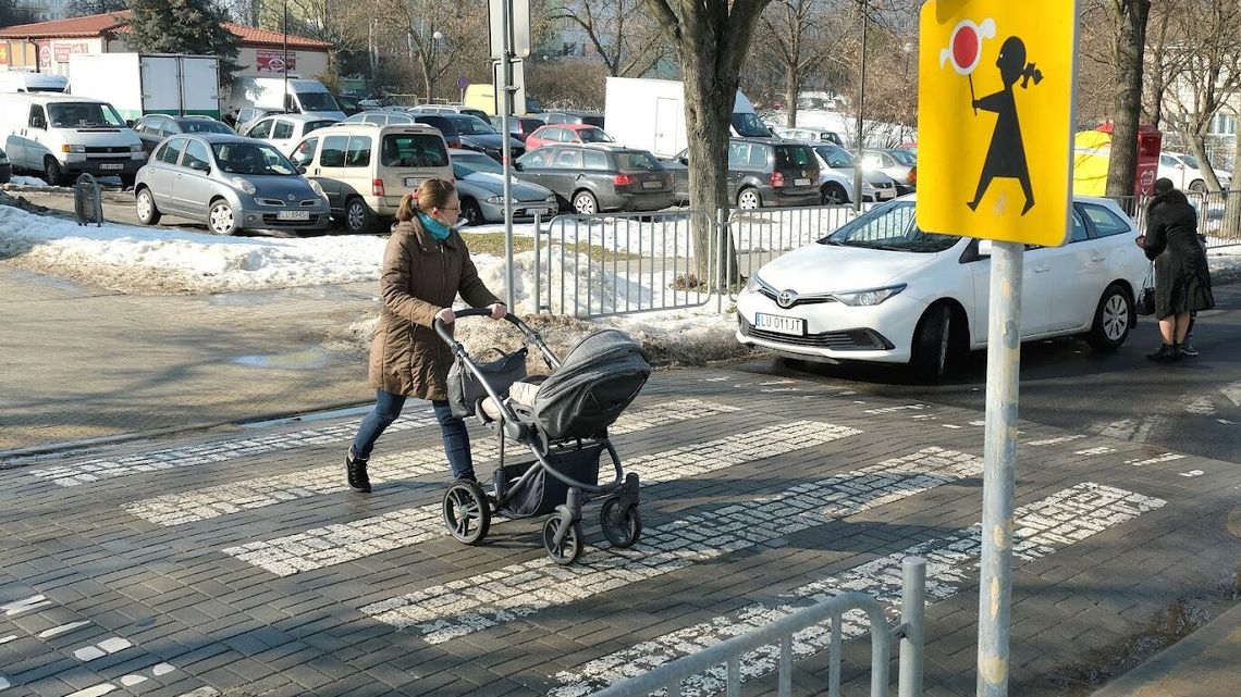 Wypadek w Lublinie: niania w stanie ciężkim, kierowca bez aresztu