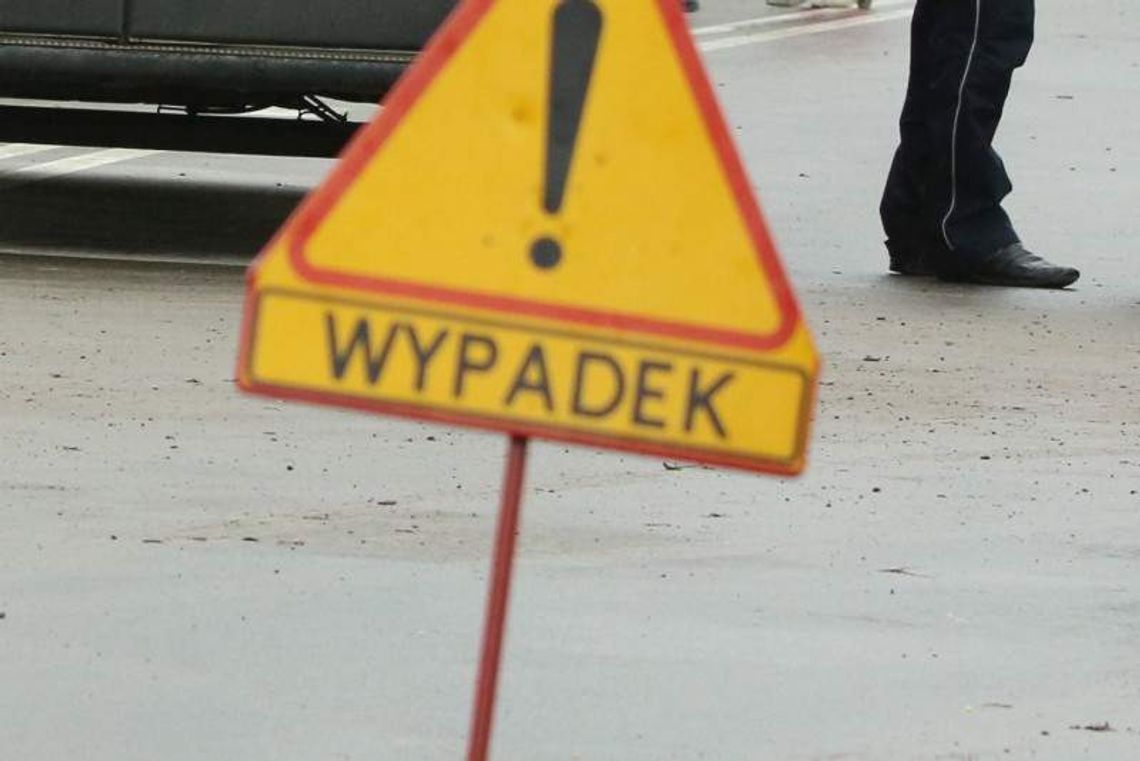 Wypadek w Modliborzycach. Ciężarówka zderzyła się z busem pasażerskim