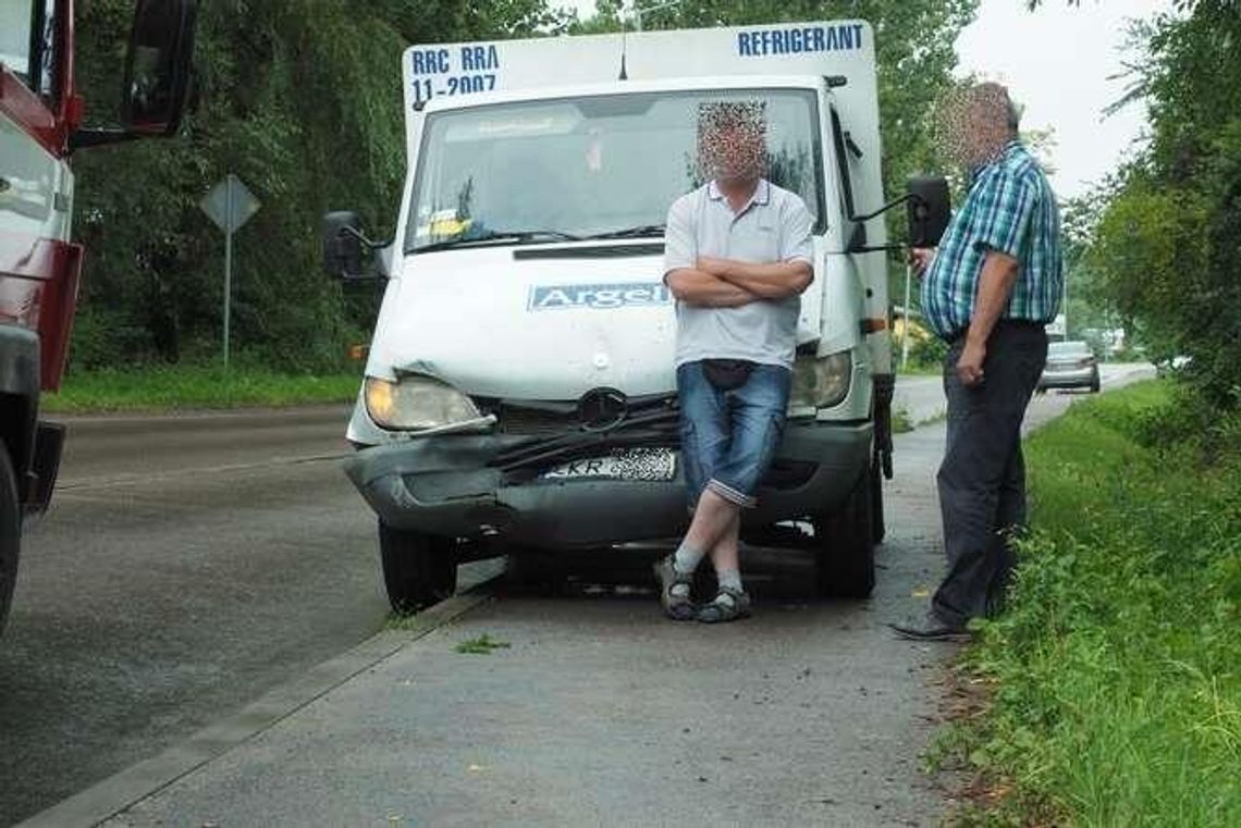 Wypadek w Prawiednikach. Bus nie zdążył wyhamować