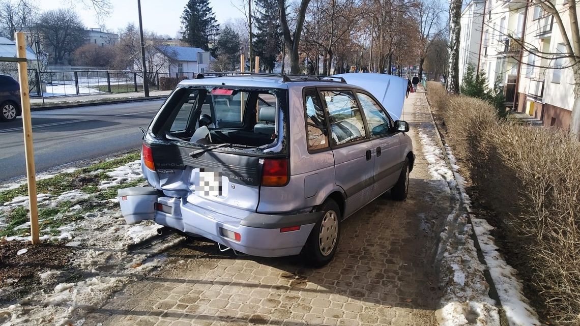 Wypadek w Puławach. Jedna osoba ranna