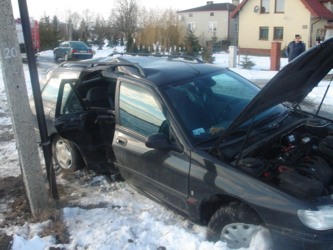 Wypadek w Skrobowie. 16-latek ma złamaną nogę