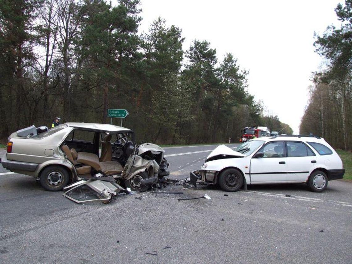 Wypadek w Tchórzewie: Sześć osób rannych, w tym 1,5 roczne dziecko