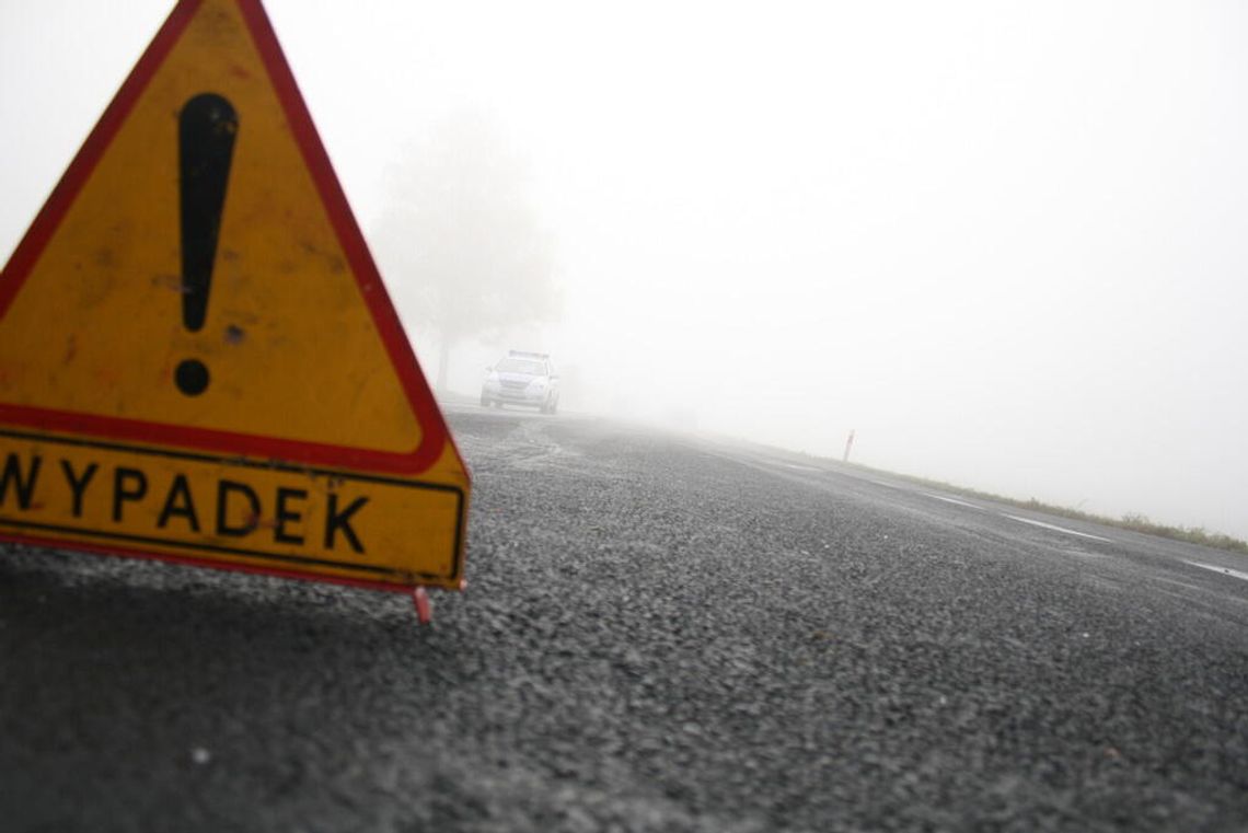 Wypadek w Wandzinie. Zderzenie busa z ciężarówką 