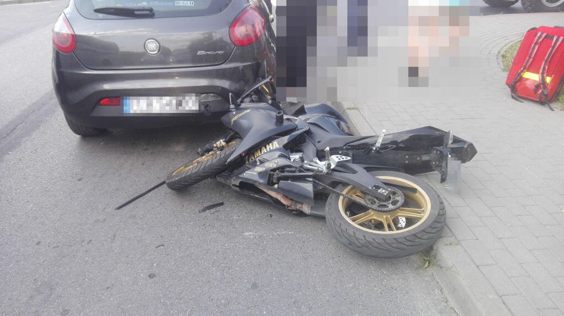 Wypadki w powiecie lubartowskim. Ranni dwaj 17-latkowie jadący na motocyklu