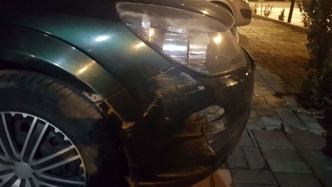 Wypił, wsiadł za kierownicę i uderzył w zaparkowany samochód