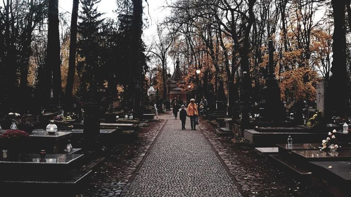 Wyremontują pomnik zmarłego podczas wojny kapitana