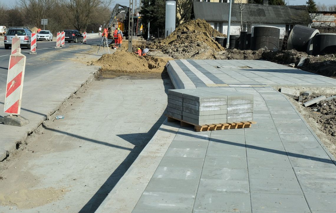 Wyremontują ulice Turystyczną i Mełgiewską. Na samą dokumentację pójdą miliony złotych Wyremontują ulice Turystyczną i Mełgiewską. Na samą dokumentację pójdą miliony złotych