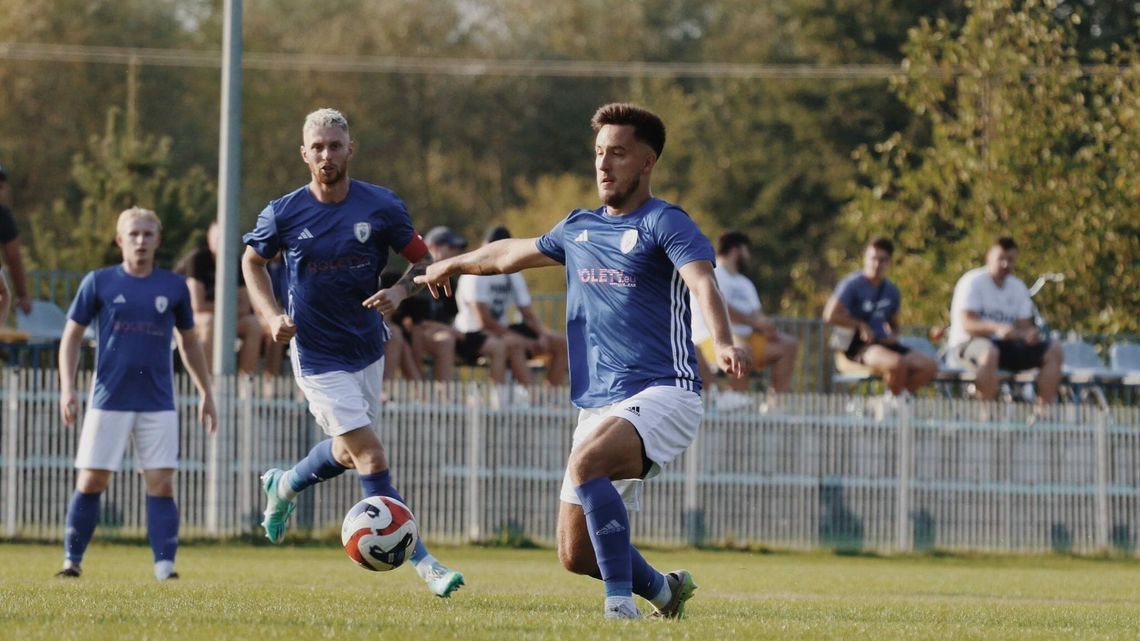 Wyrównana walka o pierwsze miejsce w bialskiej klasie okręgowej