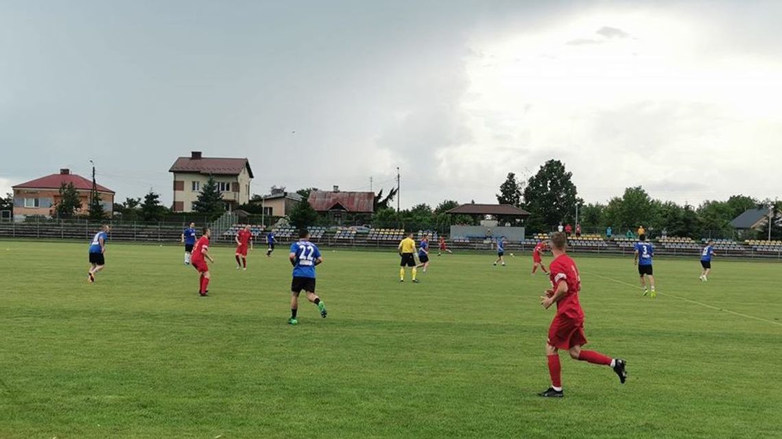 Wysokie zwycięstwa Huraganu Międzyrzec Podlaski i Powiślaka Końskowola