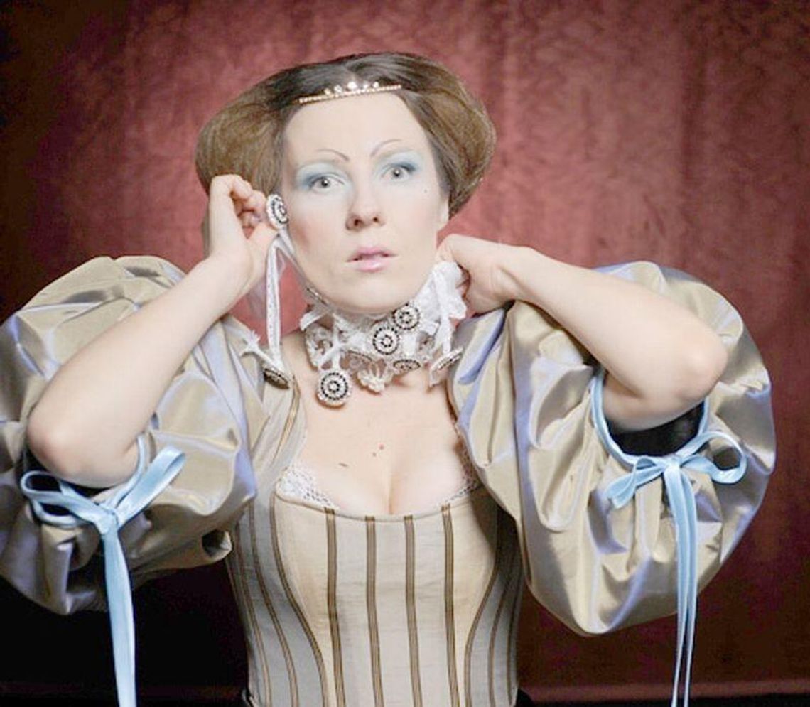 Wystawa kostiumów w Teatrze Andersena