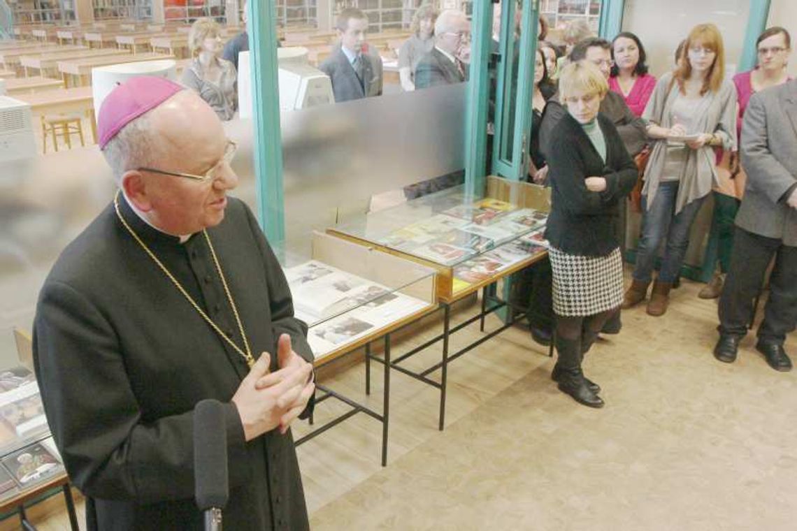 Wystawa poświęcona Benedyktowi XVI otwarta