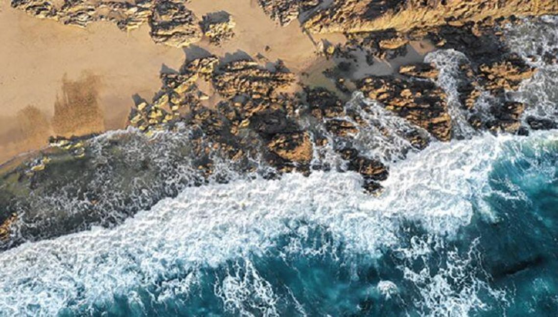 Wystawa prac Marka Skowronka przed Centrum Kultury