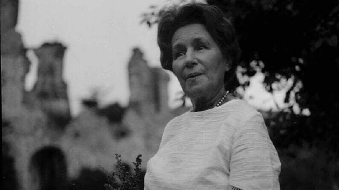 Wystawa "Tadeusz Rolke – zapisane w kadrze" w Domu Kuncewiczów Wystawa "Tadeusz Rolke – zapisane w kadrze" w Domu Kuncewiczów