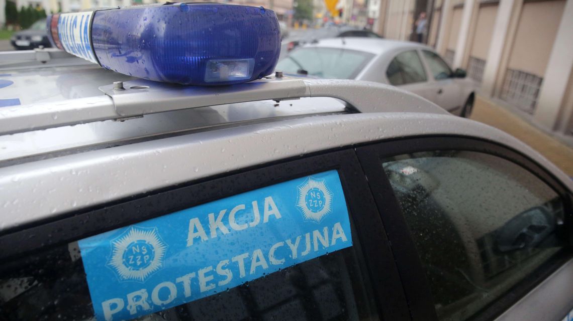 Wystawili o kilka tysięcy mniej mandatów. Teraz czas na strajk włoski w policji. Co się zmieni? Wystawili o kilka tysięcy mniej mandatów. Teraz czas na strajk włoski w policji. Co się zmieni?