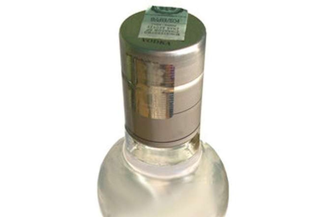 Wyszedł z aresztu i od razu ukradł wódkę w markecie