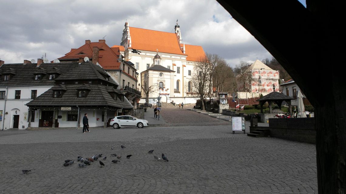 Wyszedł z domu w Świdniku, znalazł się w Kazimierzu Dolnym. Na szczęście ktoś zareagował