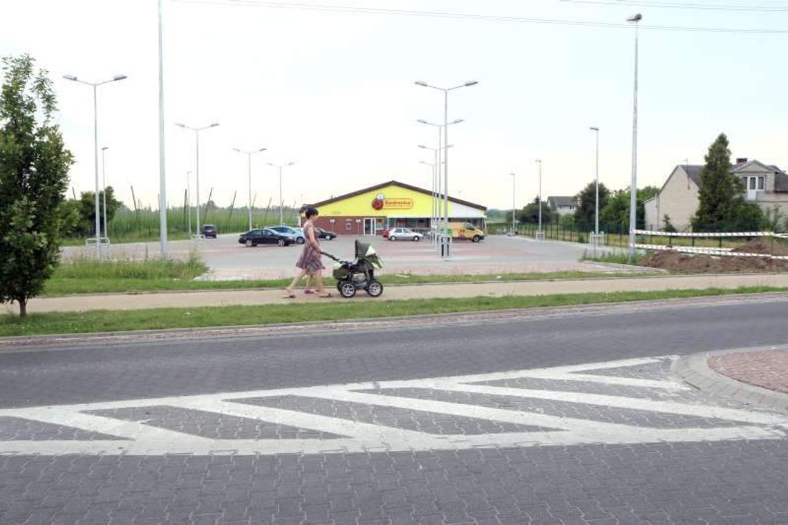 Wywalczyli przejście dla pieszych. Będzie bezpieczniej koło Biedronki w Puławach Wywalczyli przejście dla pieszych. Będzie bezpieczniej koło Biedronki w Puławach