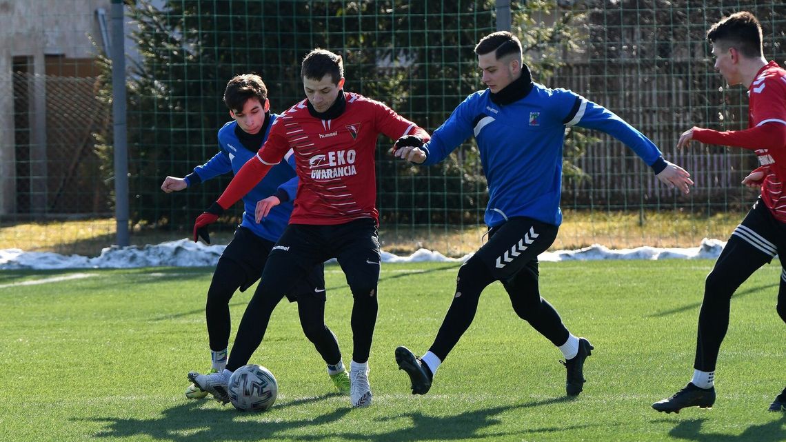 Wzmocnienia w Tomasovii dopiero na koniec okienka? Wzmocnienia w Tomasovii dopiero na koniec okienka?