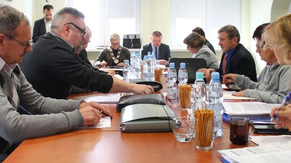 Wzrosną diety radnych gminy Puławy. Sołtysi też chcą dostawać więcej