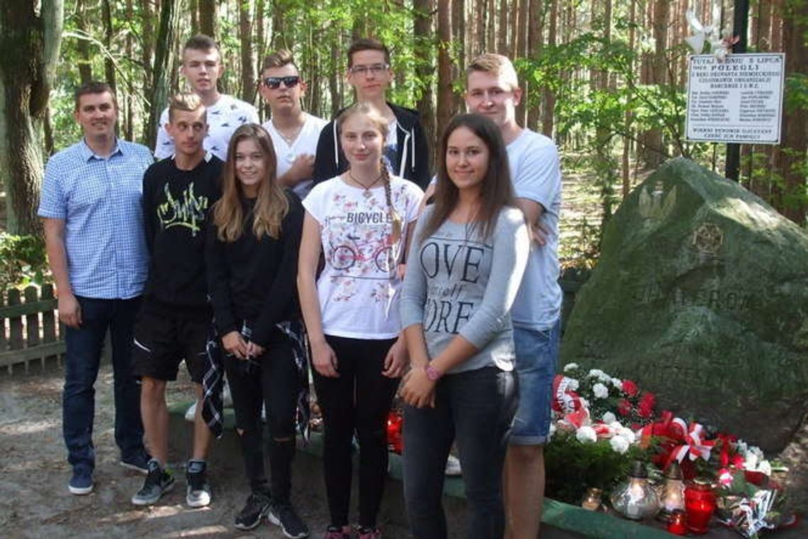 XVI Rajd Pamięci Harcerzy Radzyńskich. "To miejsce mówi o potrzebie jedności"