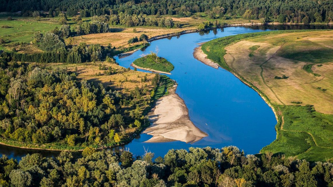 Z aparatem nad Bugiem. "Czasem ptaki podlatują z ciekawości, co to za intruz lata" Z aparatem nad Bugiem. "Czasem ptaki podlatują z ciekawości, co to za intruz lata"