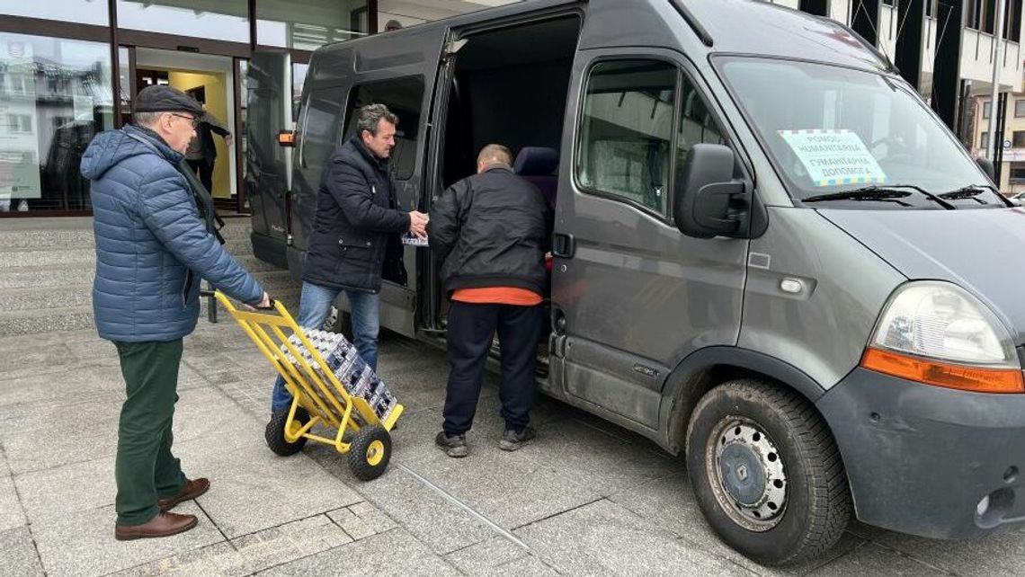 Z Biłgoraja do Nowowołyńska pojechało już 16 transportów. Będą kolejne