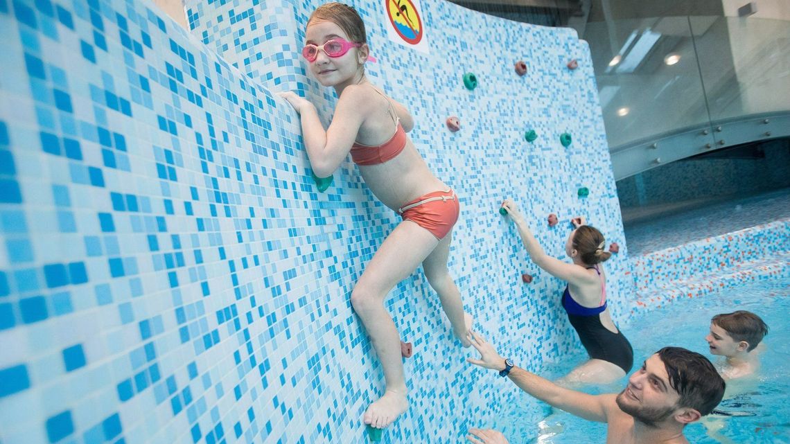 Z bonem turystycznym nie wejdziesz do parku rozrywki. Ale do składu węgla już tak