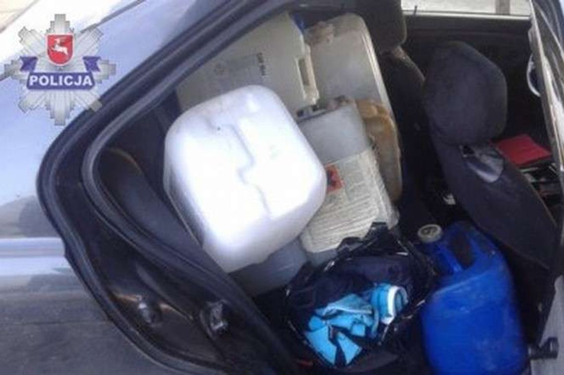 Z ciężarówek znikało paliwo. Policjanci zauważyli podejrzany samochód