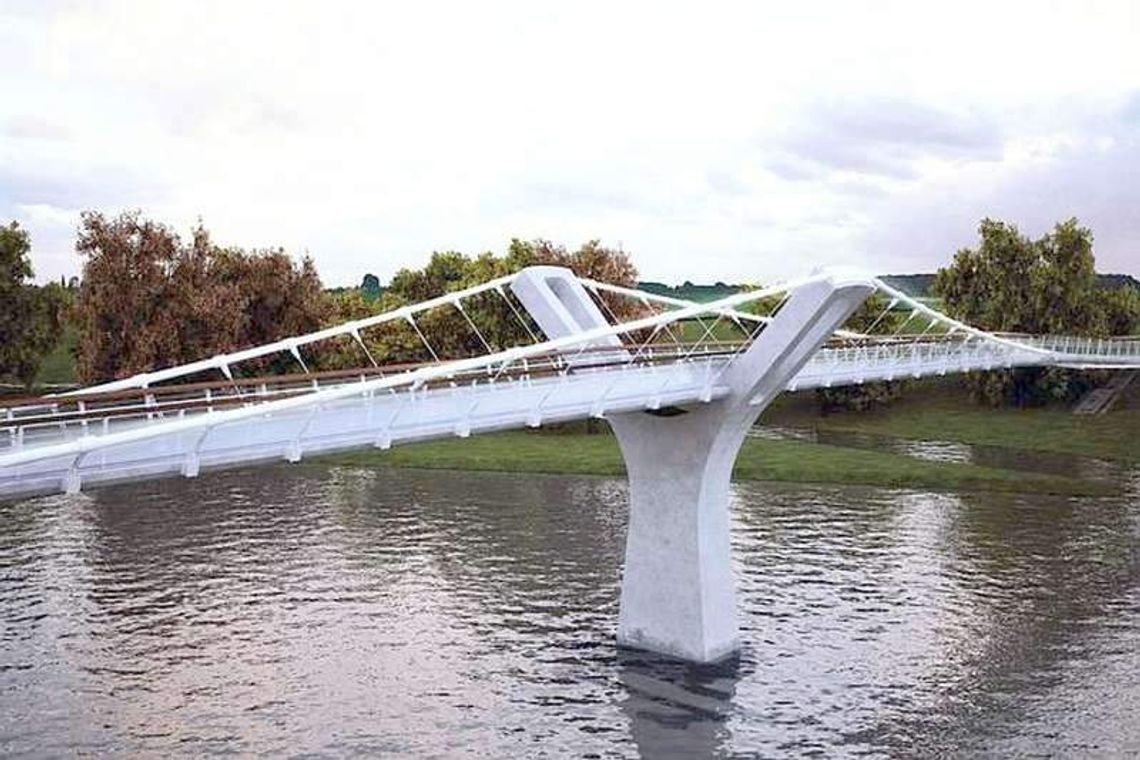 Z kładki przez Bug na razie nici