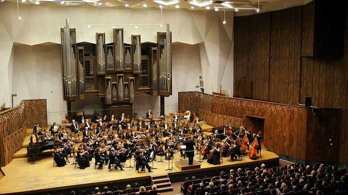 Z liczbą gości nie przesadzaj, ale Filharmonię Lubelską możesz zaprosić 