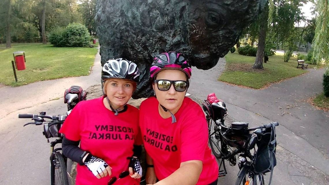 Z Tomaszowa na Hel. Jadą rowerami i zbierają pieniądze na leczenie nauczyciela