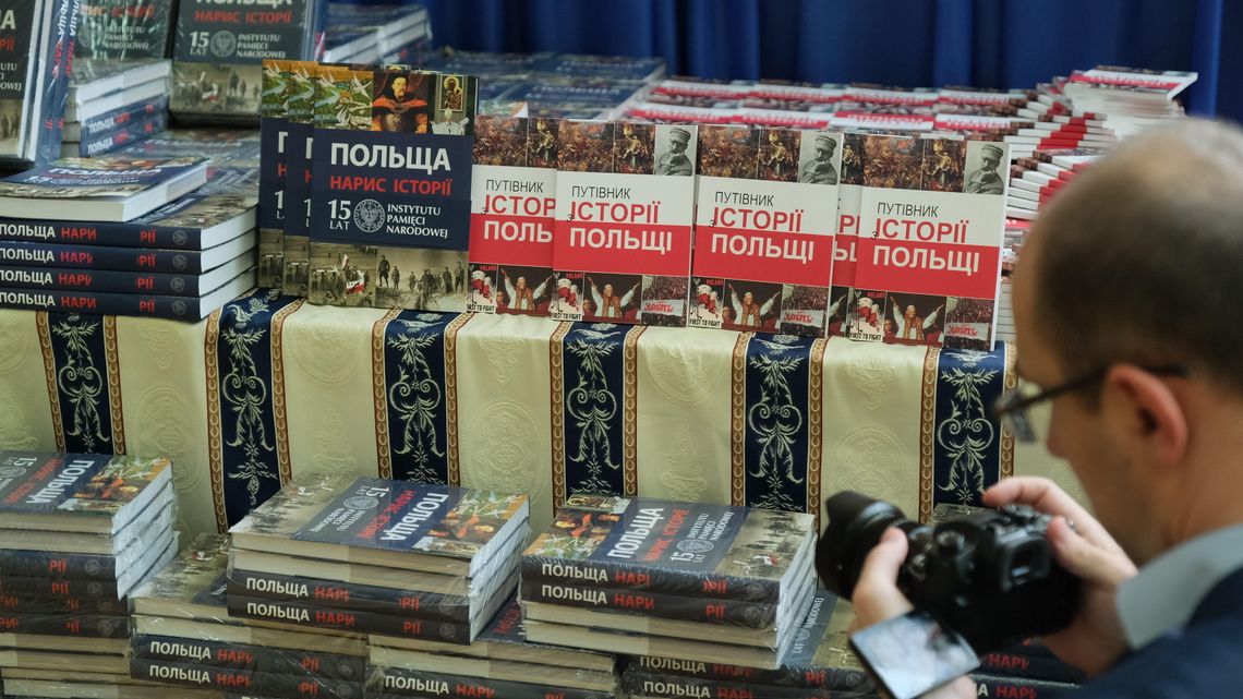Z tych książek ukraińskie dzieci mają sie uczyć historii Polski
