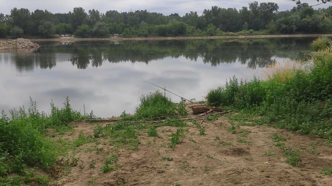 Z Wisły wyłowiono ciało mężczyzny. Szukali go od rana