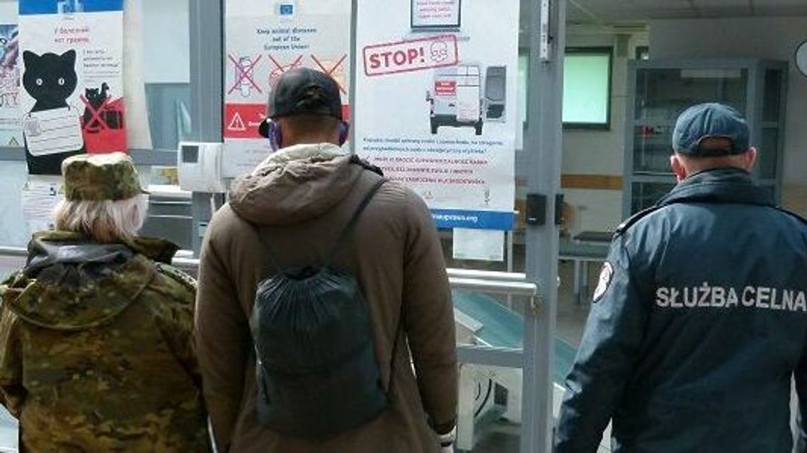 Z Wybrzeża Kości Słoniowej przez Terespol do Polski