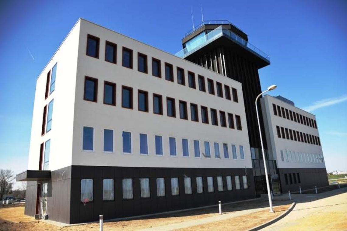 Za 650 mln zł przebudują lotnisko w Dęblinie. Będzie najnowocześniejsze w Polsce