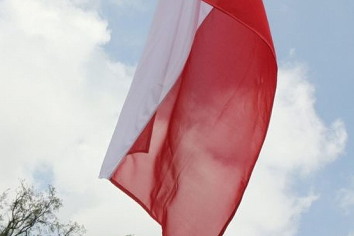 Za flagi do więzienia Za flagi do więzienia